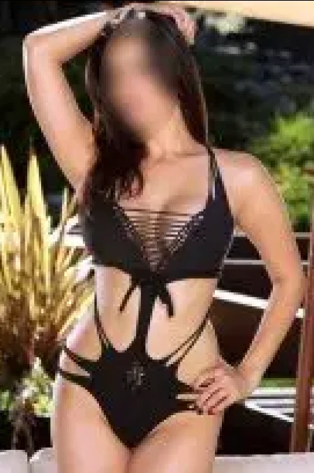 Aliza Dubai Escort